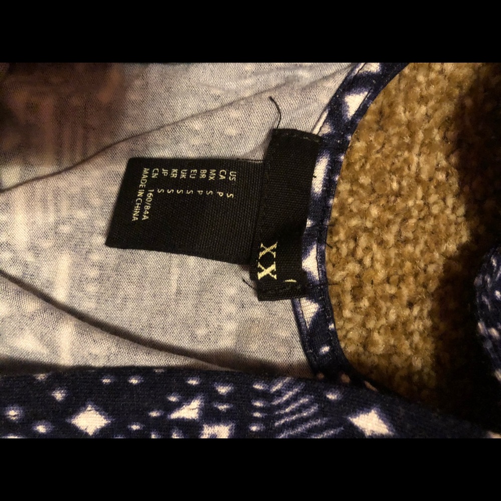 Tank top - Picture 2 of 2